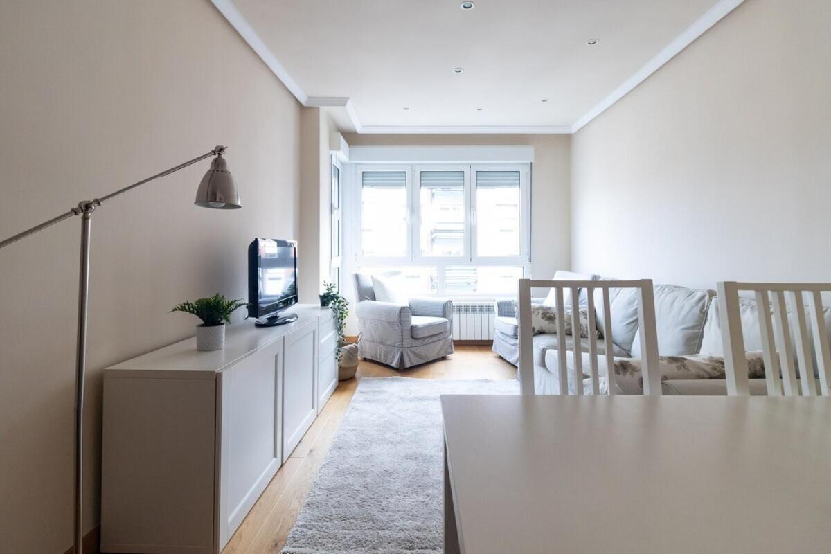 Apartamento Centro Gijon Con Parking Appartement Buitenkant foto