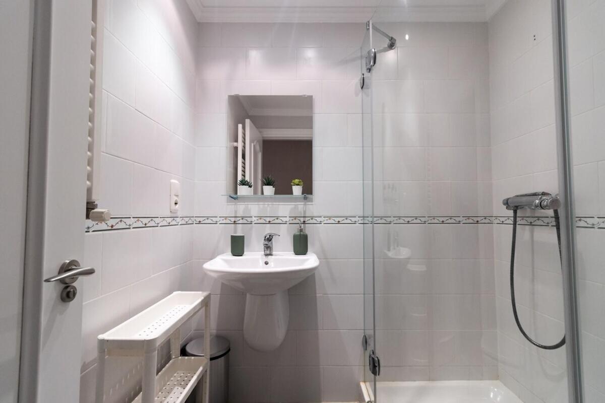 Apartamento Centro Gijon Con Parking Appartement Buitenkant foto